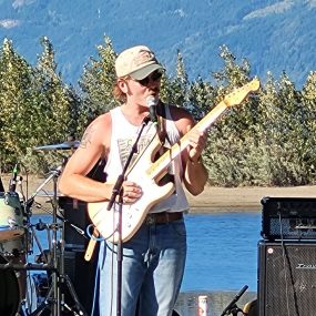 August 31 2024 Harrison Hot Springs - Bands on the Beach August 31 2024 Matt playing guitar at Harrison Hot Springs - Bands on the Beach