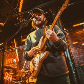 2025-02-07 Pete at Roxy Cabaret. photo credit @like_mike_creative